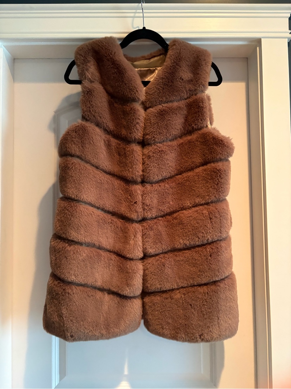 Source Unknown Chestnut Brown Faux Fur Sleeveless Vest